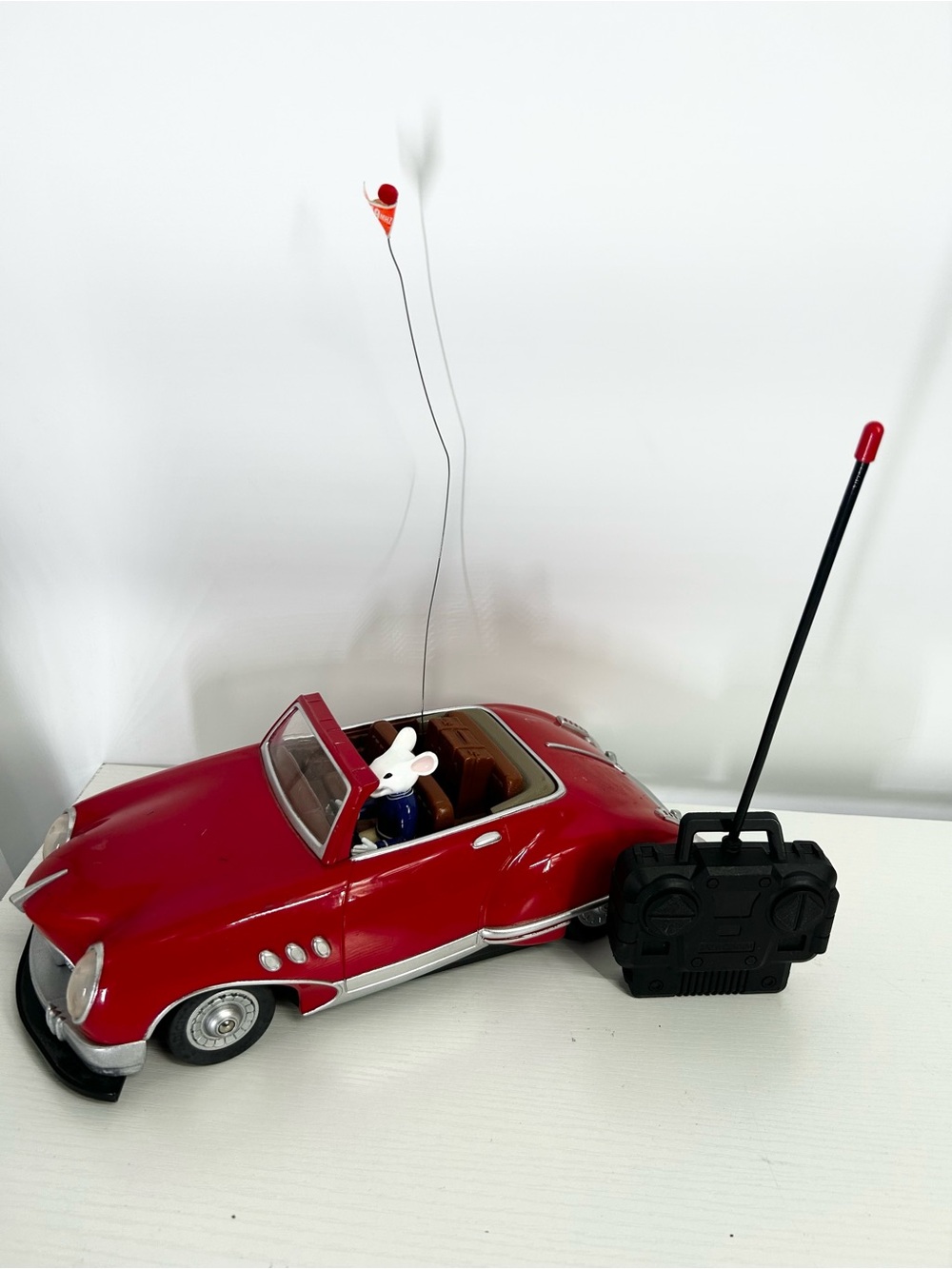 VTG Radio Shack Stuart Little R/C Radio Control Roadster Red Car 1999 Works